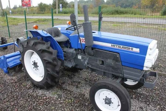 Mitsubishi D 3250